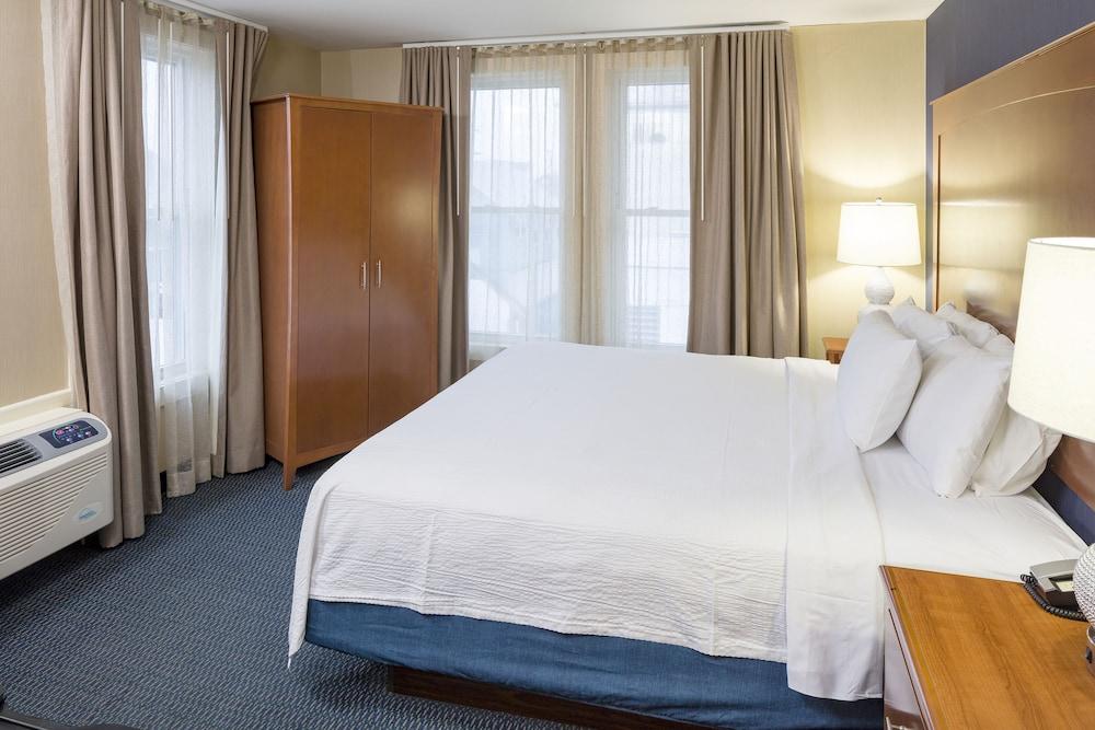 Ashworth By The Sea (Adults Only) Hotel Hampton Bagian luar foto