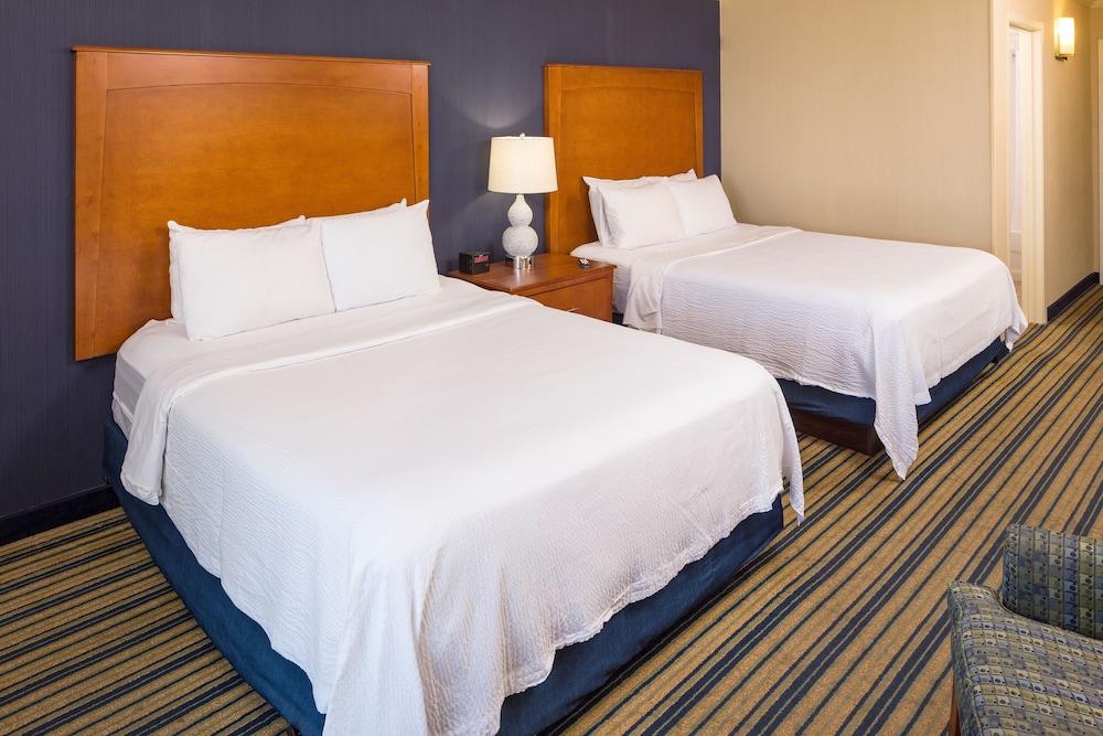 Ashworth By The Sea (Adults Only) Hotel Hampton Bagian luar foto