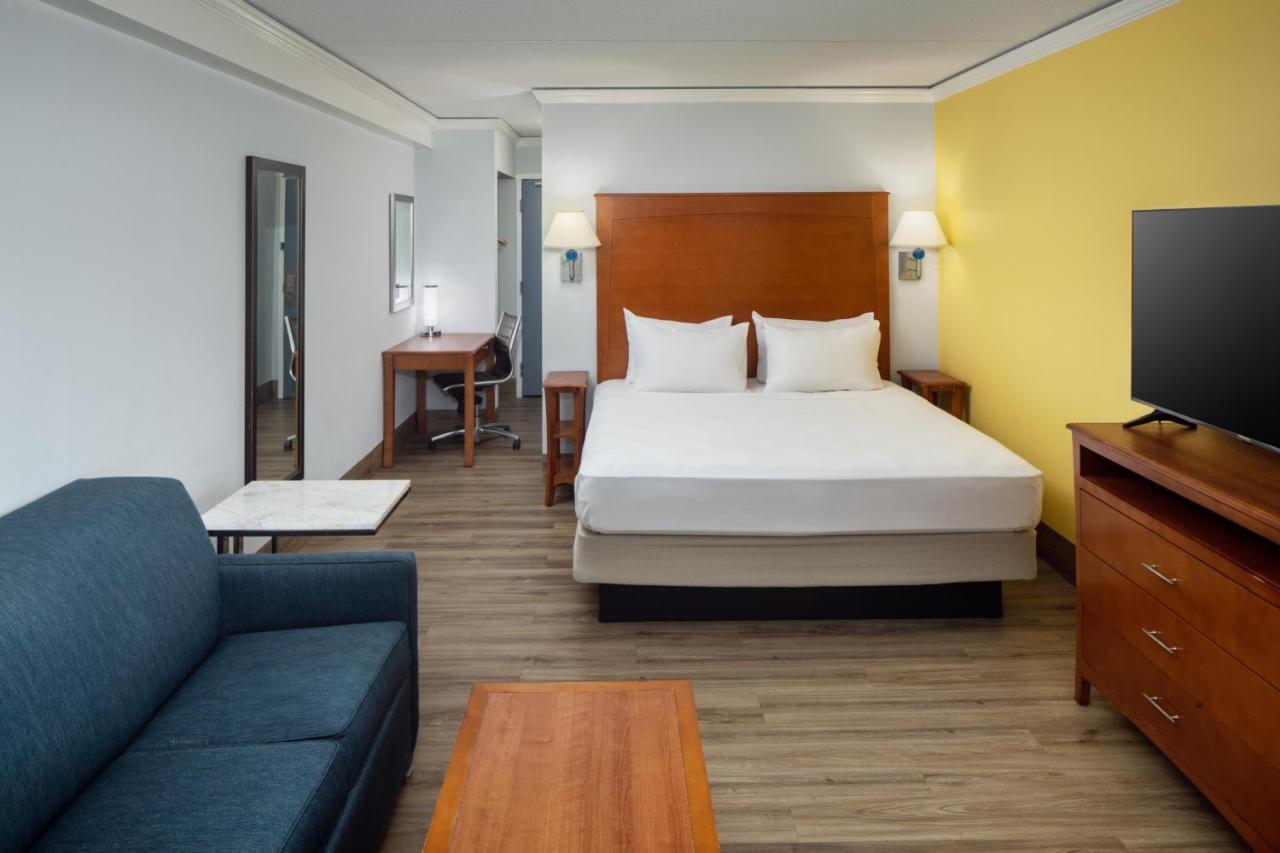 Ashworth By The Sea (Adults Only) Hotel Hampton Bagian luar foto